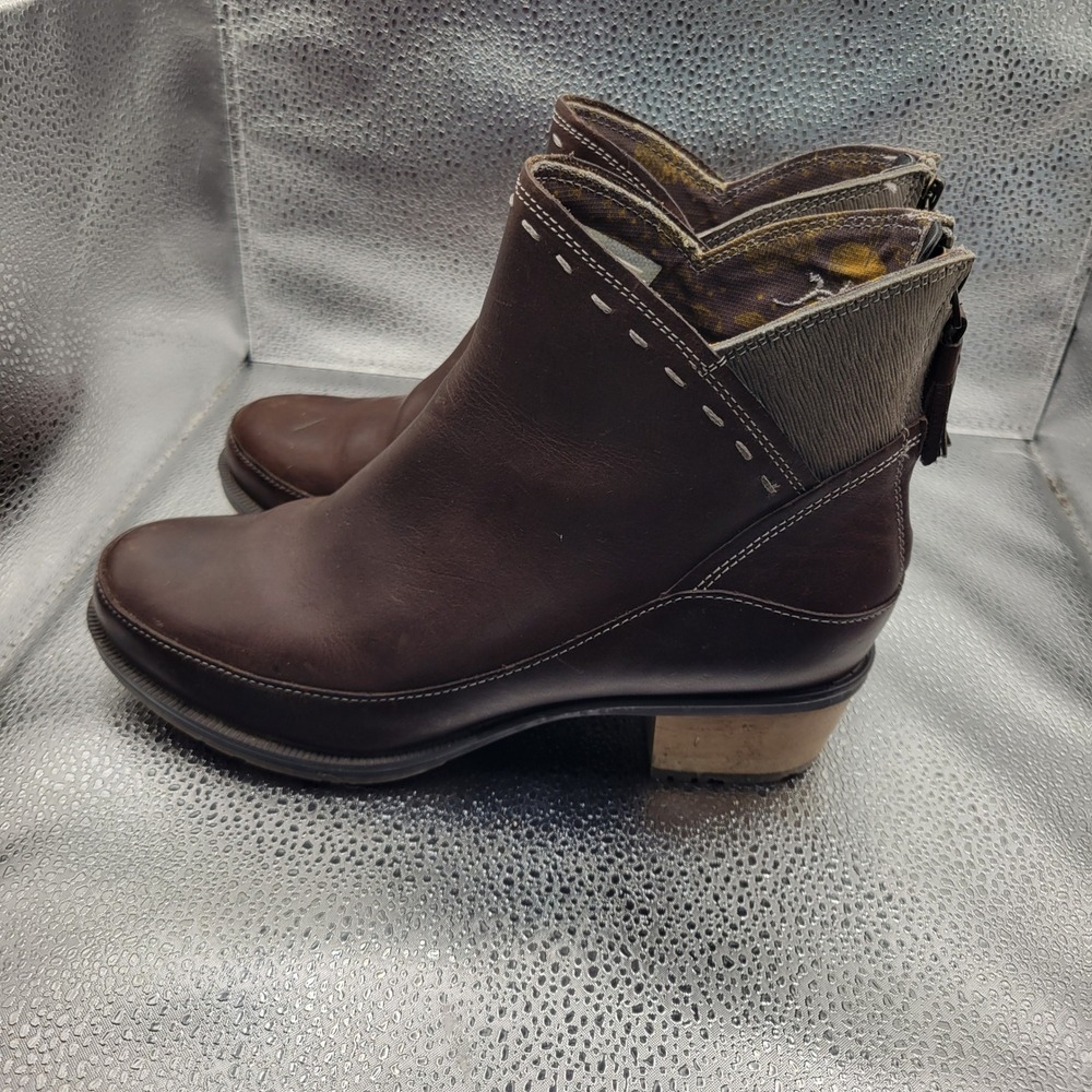 Chaco Cataluna Mid Casual Boots Womens Waterproof Size 6 Zip Brown